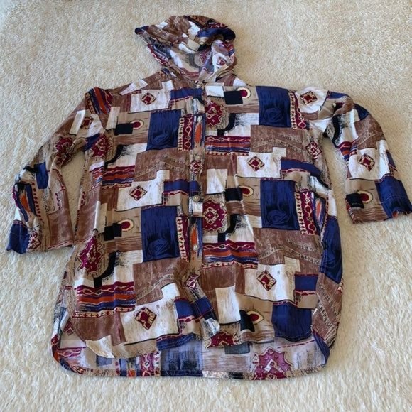 Colorful button up blouse with hood - Picture 5 of 16